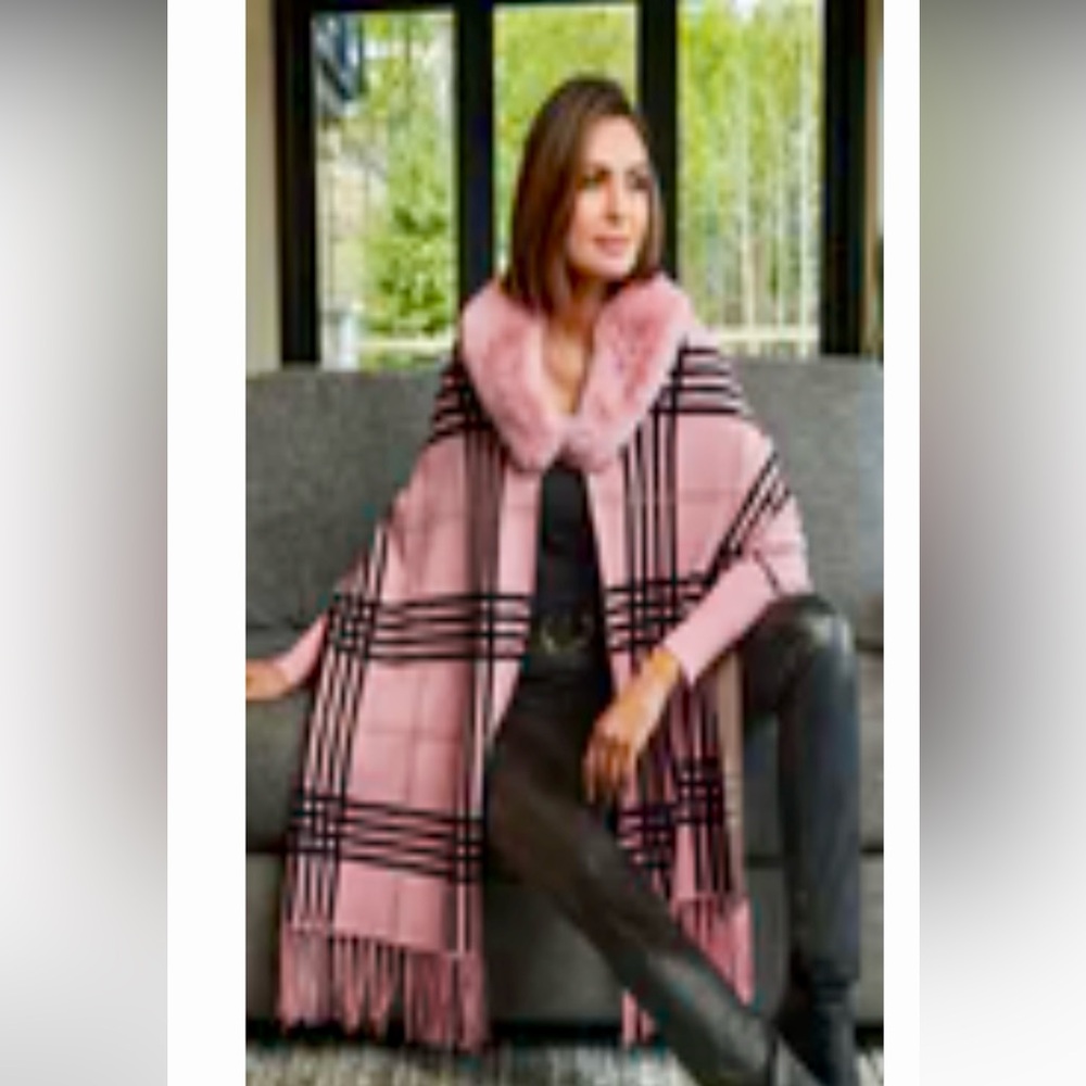 Boston Proper Pink and Brown Cape with Faux Fur Trim